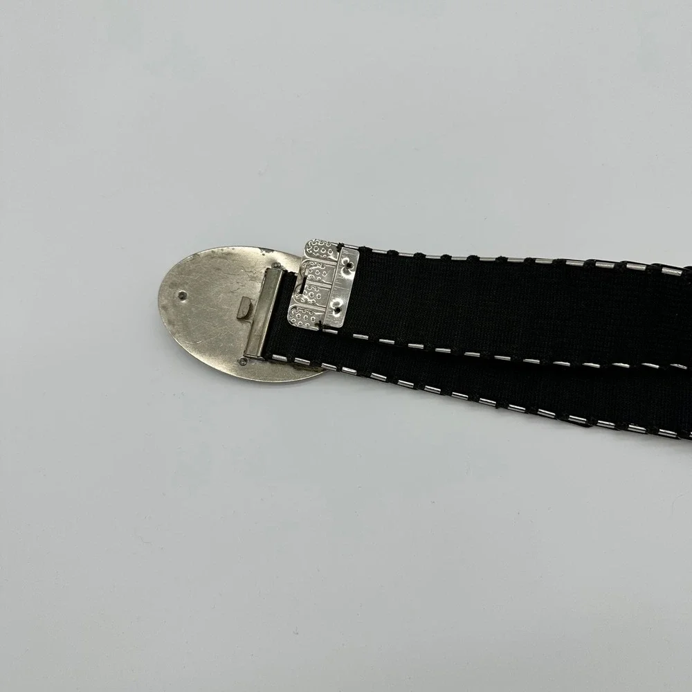 The Unbranded Brand women silver